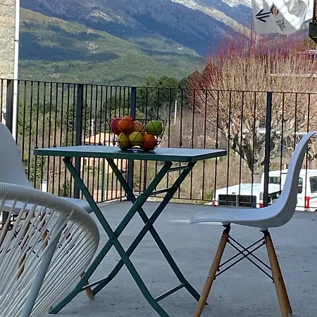 Tres Beau Avec Terrasse 아파트 *