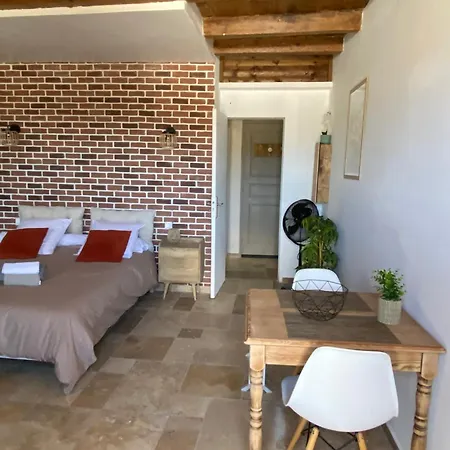 Tres Beau Avec Terrasse