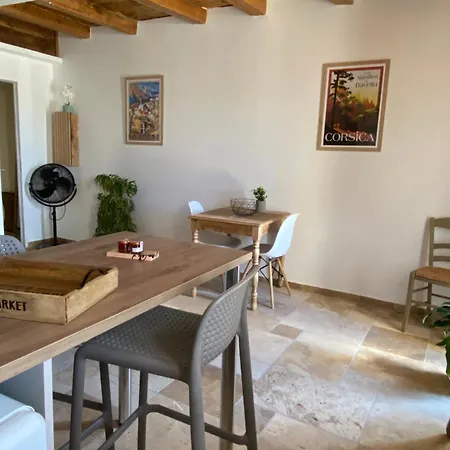 Lägenhet Tres Beau Avec Terrasse